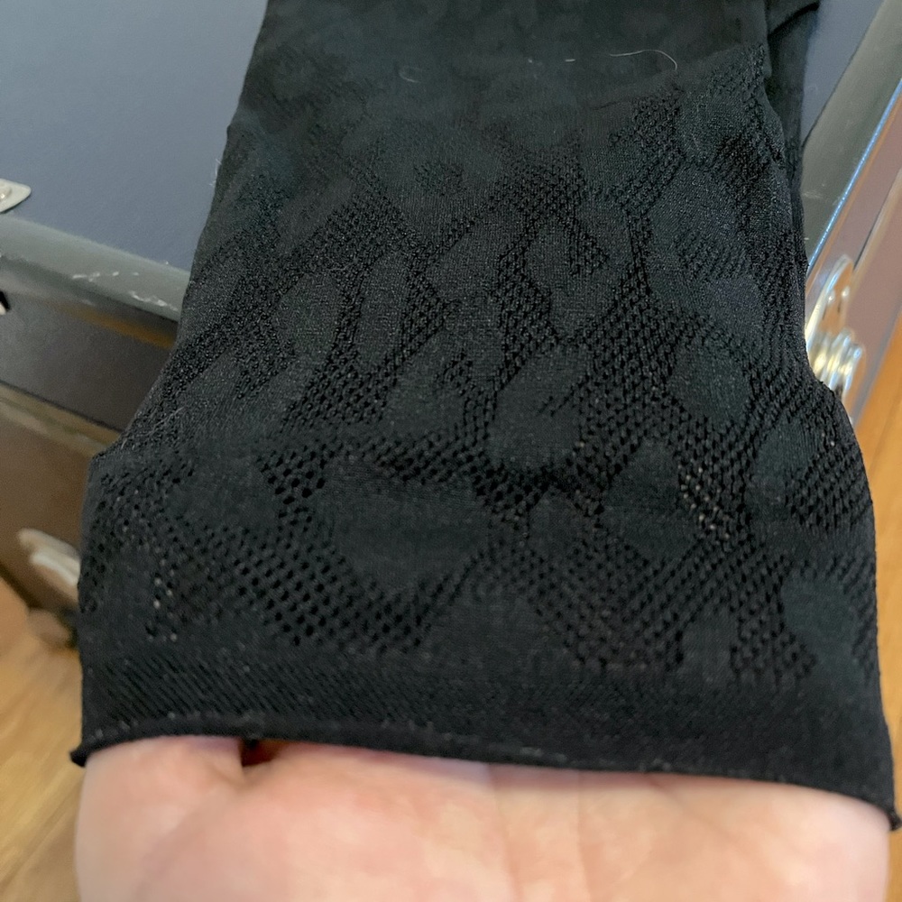 Fabletics Leopard Mesh 7/8 Legging